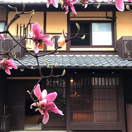 京町家の宿 三石 Kyoto Exterior foto