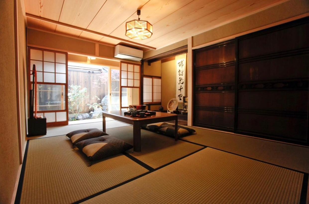 京町家の宿 三石 Kyoto Exterior foto